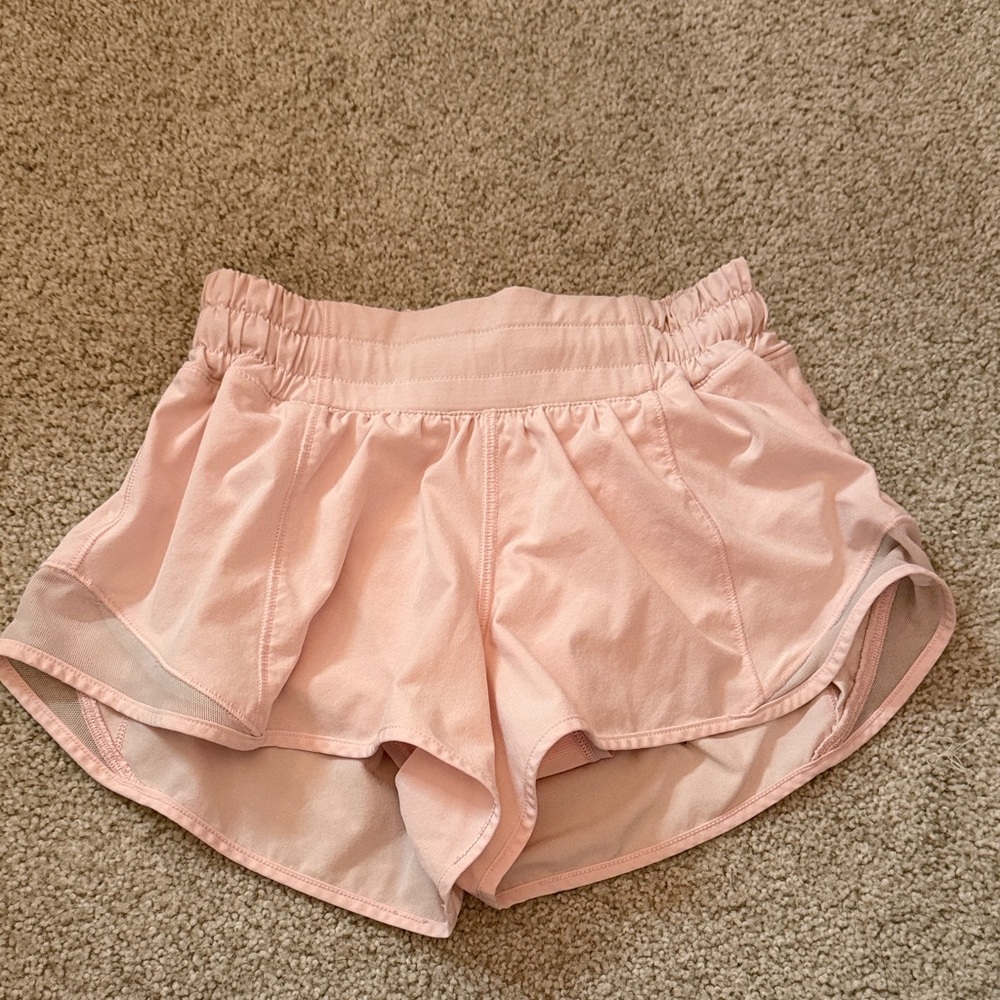Lululemon Strawberry Milkshake Hottie Hot Shorts 2.5 size 0
